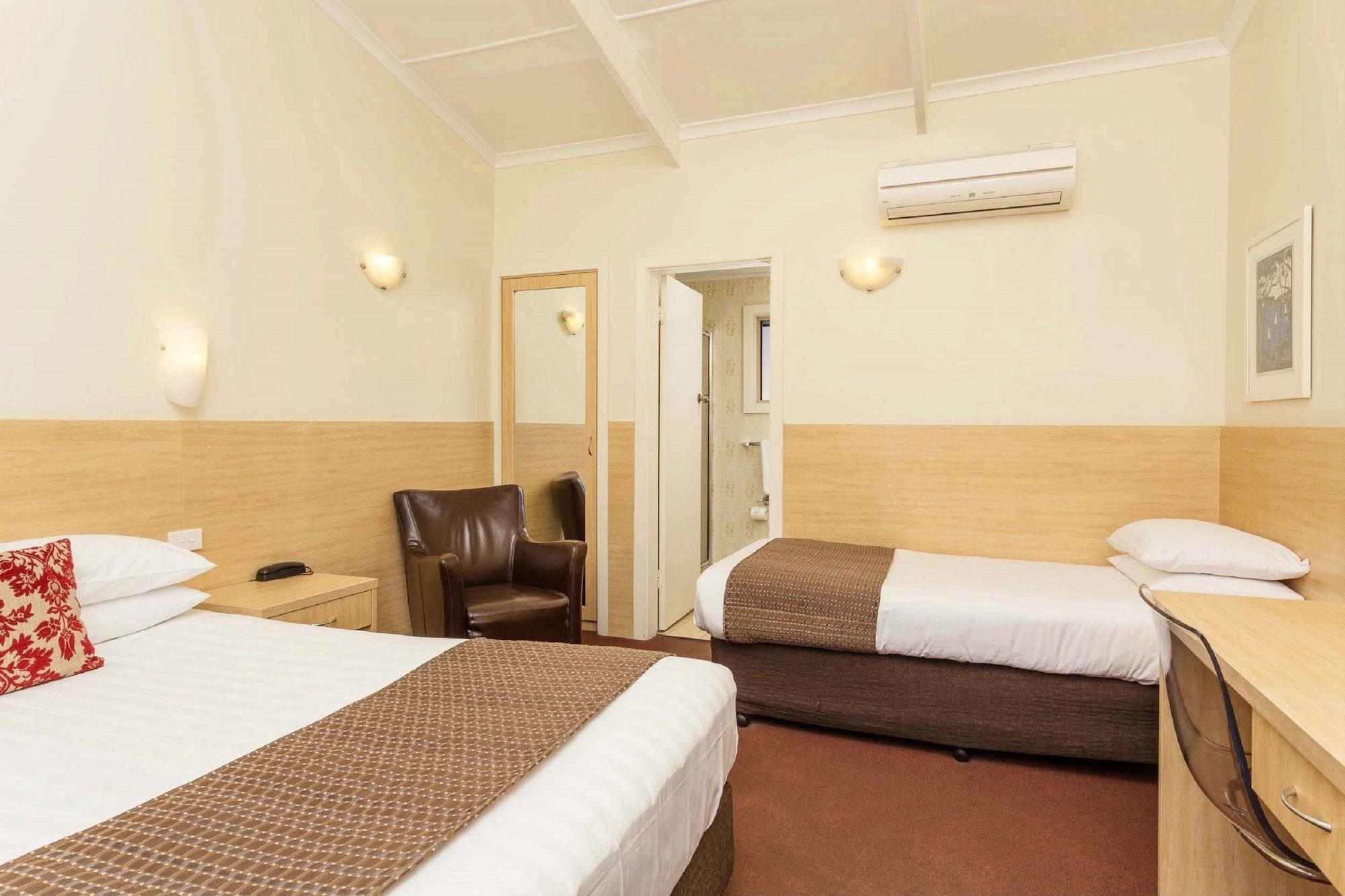 The Club Motel And Apartments Wagga Wagga Exterior photo